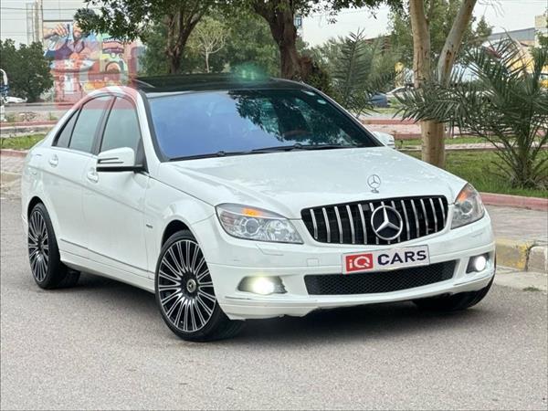 مرسيدس بنز C-Class 2011 للبيع في العراق -  بغداد